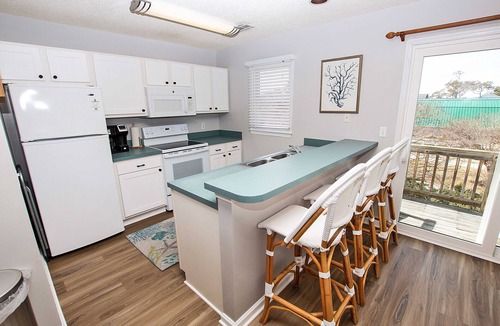 Corolla Light House | Oceanside, Community Pools, M24, Sunshine & Tan Lines