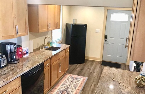 Detroit - Shoreway Apartment | OhioCity, Zoo,Westside Market,Downtown,Rock Hall