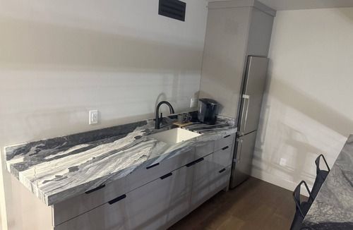Thompson Falls House | Old downtown Litchfield Park walk to 5 restaurants/bars! Close to attractions