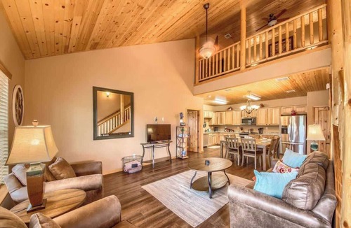 Gruene Condo | OM A14 Gruene Bridge Bungalow at Old Mills Resort