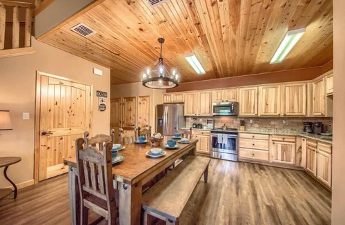 Gruene Condo | OM A8 Gruene River Two-Step at Old Mills Resort