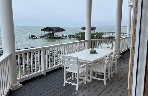 Galveston House | On Galveston Bay - Fishing and relaxing Paradise For discriminating guests