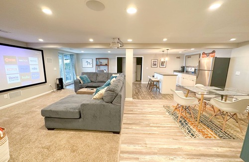 Vermilion House | On The Lake! 5 Bedroom Lakefront Home