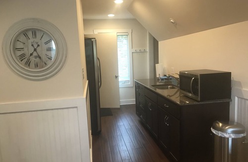 High Point House | Only 10 minutes from Furniture Market in downtown High Point