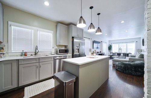 Northeast South Bend House | Only a half mile to Notre Dame and Eddy street Just Remodeled