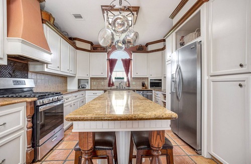 Pine Island House | Open Floor Concept Designed to Entertain w/Inspiring Sunsets, Texas Sky & ⭐️s