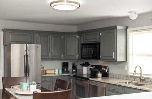 Lake Orion House | Orion Home Conveniently Located Near Great Lakes Crossing Mall and I-75 Freeway