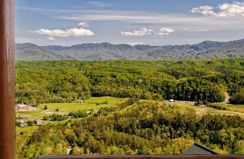 Sevierville Cabin | Our Smoky Mountain View - keyless entry, great location, 2.5 steps to enter