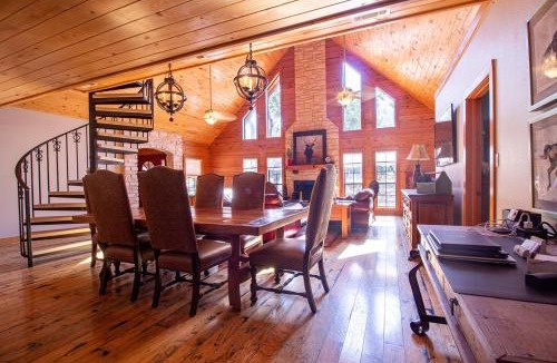 Dripping Springs House | Outdoor Adventure Experience - Camp David Retreat