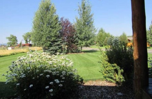 Victor Apartment | Outdoor Enthusiast Oasis
