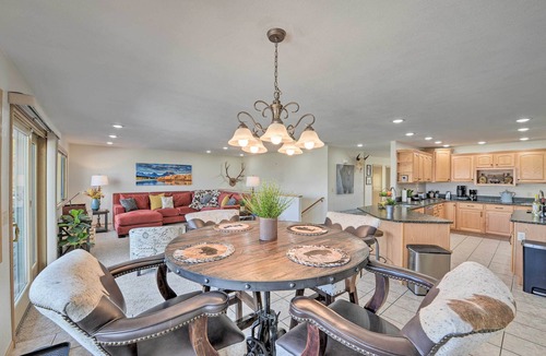 Lander House | Outdoor Enthusiasts' Retreat w/Hot Tub, Deck