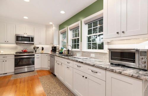 Plaza Midwood House | Outdoor Oasis in Popular Plaza Midwood