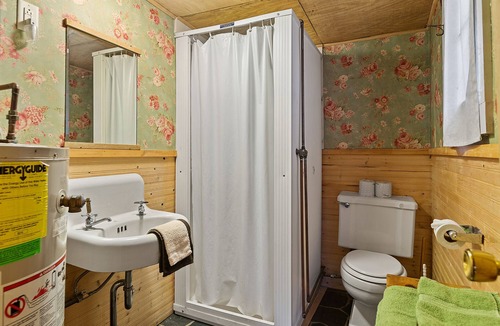 Cheyenne Crossing Cabin | Outpost Cabin With Sleeping Porch