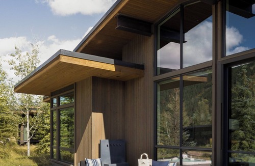 Hoback Junction House | Outpost: Fairway Lodge 5
