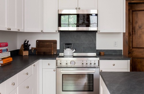 Jackson Condo | Outpost: Grand View 301 - Renovated Condo w/AC