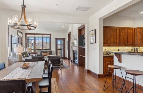 Jackson Condo | Outpost: Grand View 3230 - Air Conditioning!