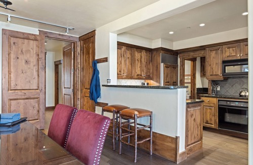 Jackson Condo | Outpost: Grand View 5020A - Fireplace, Elevator, AC!