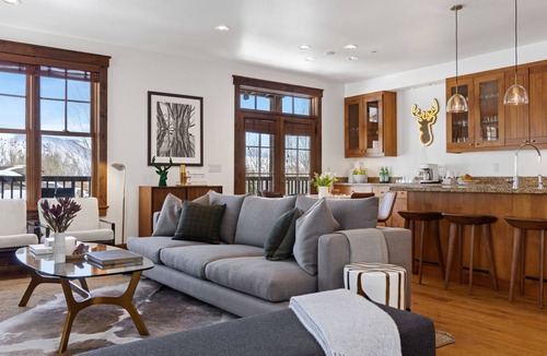 Jackson House | Outpost: Love Ridge 241 - Freestanding, AC!