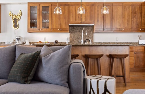Jackson House | Outpost: Love Ridge 241 - Freestanding, AC!