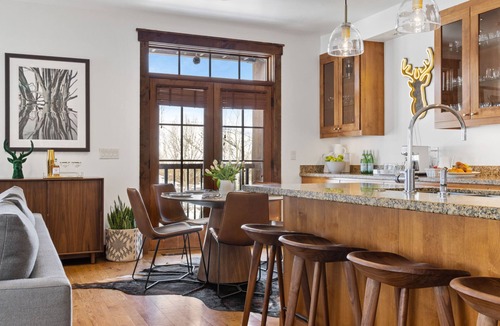 Jackson House | Outpost: Love Ridge 241 - Freestanding, AC!