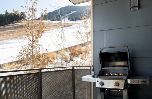 Jackson Condo | Outpost: One Town Hill 406 - Base of Snow King Mtn