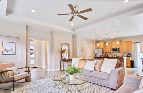 Meridian House | Outstanding Meridian 3 Bedroom Custom Home in Central Meridian