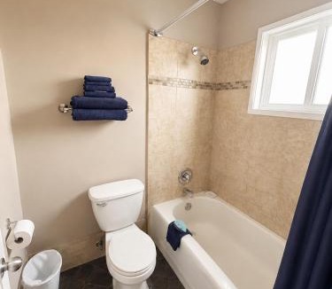 Chase Hotel | Overlander Motel
