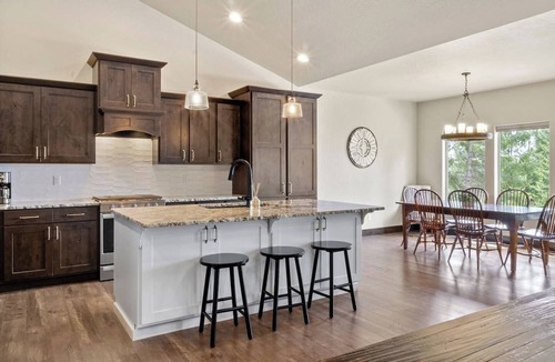 Coeur d'Alene House | Overlooking Lake View | 3 BR+Game Room | 12 guests