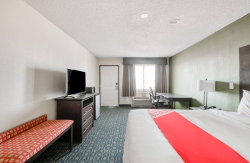 Rosenberg Hotel | OYO Hotel Rosenberg TX I-69