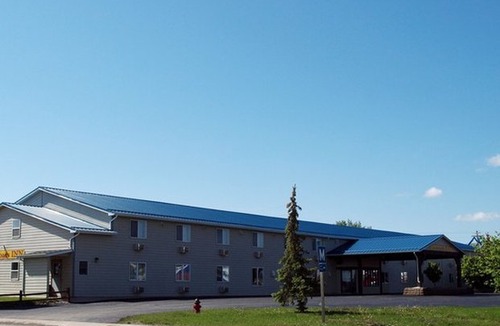 Shelby Hotel | OYO Hotel Shelby MT Hwy 2 & I-15