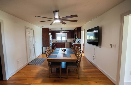 Sampson County House | Pa's House Country Getaway on 350 acres