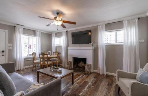 North Pacific Beach House | Pacific Beach Bungalow Just Steps to Beach