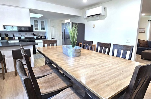 Page House | Paddleboards, Air Hockey, Grill, Fire Pit, W/D, Brkfst, Sleeps 14