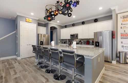 Loughman Villa | Palatial FOURTEEN-Bedrooms piece of art in Solterra Resort, close to Disney!