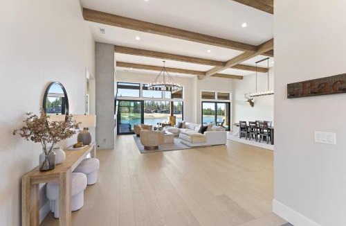 Bend House | Palla Wake home