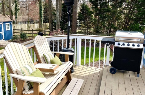 Greensboro House | Pamper Yourself in a Spa like home (Hot tub, Sauna, Mini-Gym) Great location!