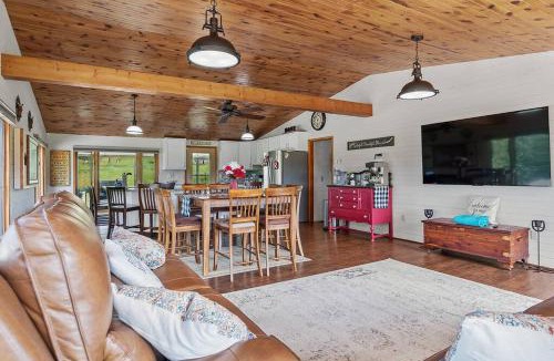 Custer House | Papa’s Place on Willow Creek