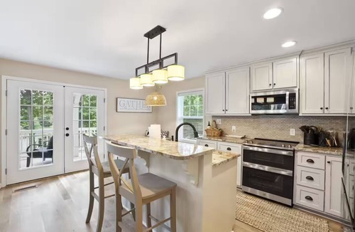 Mount Mourne House | Paradise Found - Luxury Lakefront Retreat w/Dock, Fire Pit & Game Room Sleeps 12