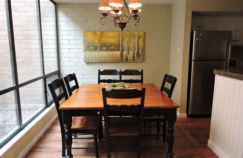 North Park City House | PARK AVE CONDO~ GREAT CENTRAL LOCATION ON GOLF COURSE