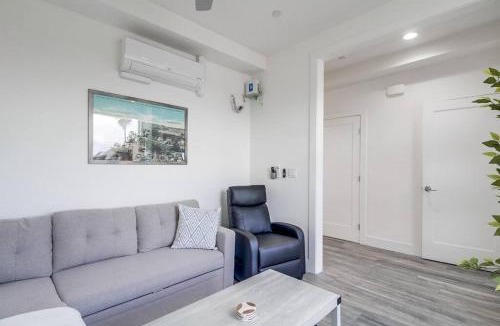 University Heights Apartment | Park Blvd 302 - Newly Built - Spa - Central