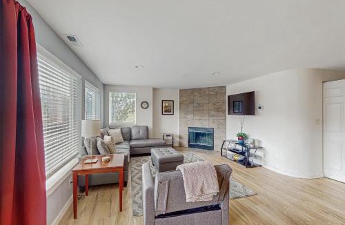 Chelan Apartment | Park Pointe: (A104)
