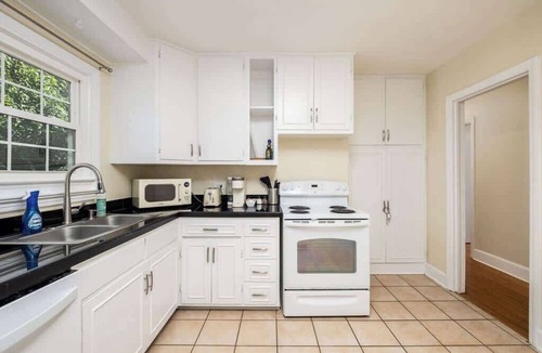 Charlotte House | Park Road Park - Near Quail Hollow Golf