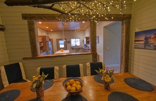 Gardiner Condo | Park's Edge Retreat on the Yellowstone River