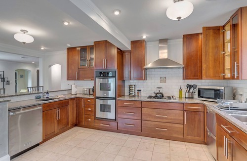 North Downtown House | Park Street Cottage - 5 bdrm/4 bath - North Downtown
