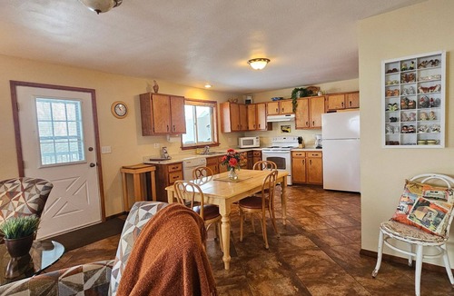 Gardiner Apartment | Parks Riverside A in Gardiner, MT North Entrance to Yellowstone