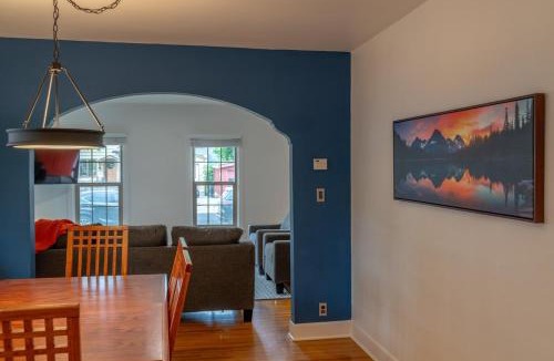 Manito House | Parkside Escape South Hill w Private ADU