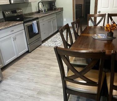 Gardiner Apartment | ParkWay Yellowstone Guest Apartment