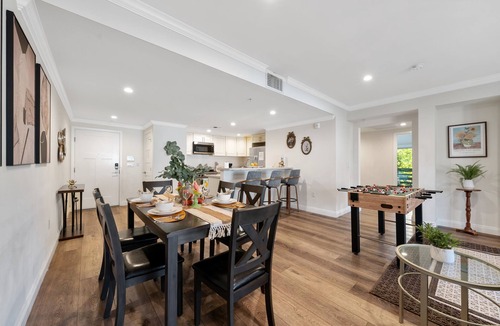 Lamanda Park Apartment | Pasadena 7 sleeper Comfy Apt in safe community