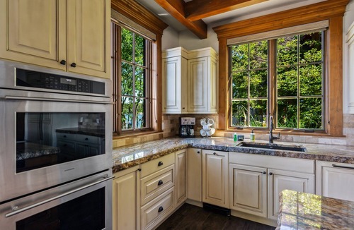 McCall House | Payette Lakefront Home w/PVT Dock Near Shore Lodge