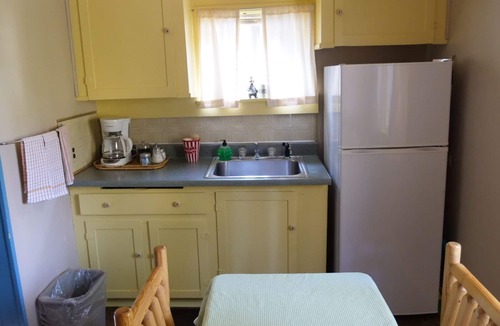 New Meadows Cabin | Peace by the river. Cozy cabin right next to the Little Salmon River